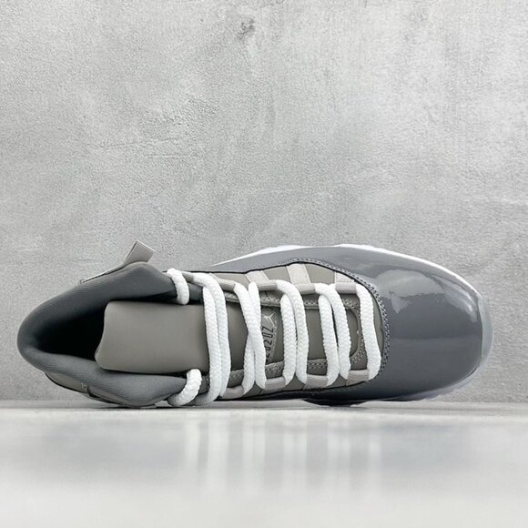 Air Jordan 11 Retro "Cool Greys" - GS 4.5Y (Women US 6) - Picture 3 of 9